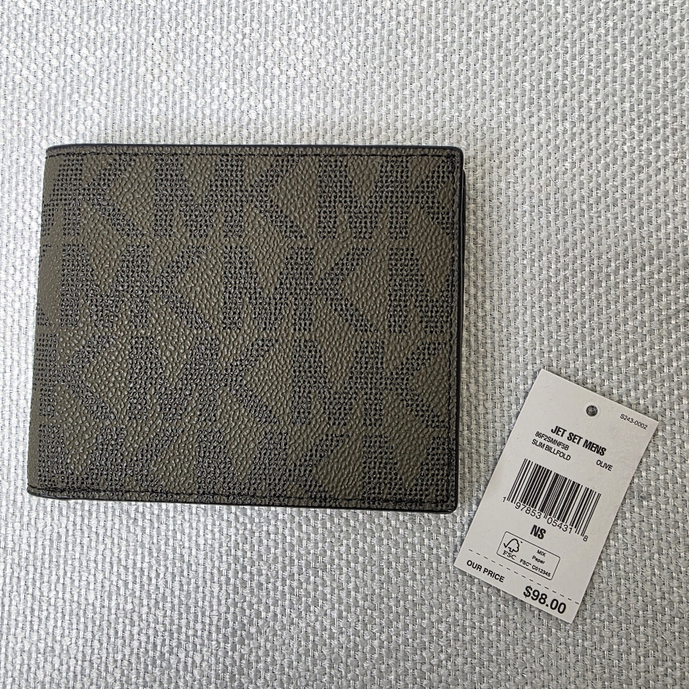 Michael Kors Olive Wallet